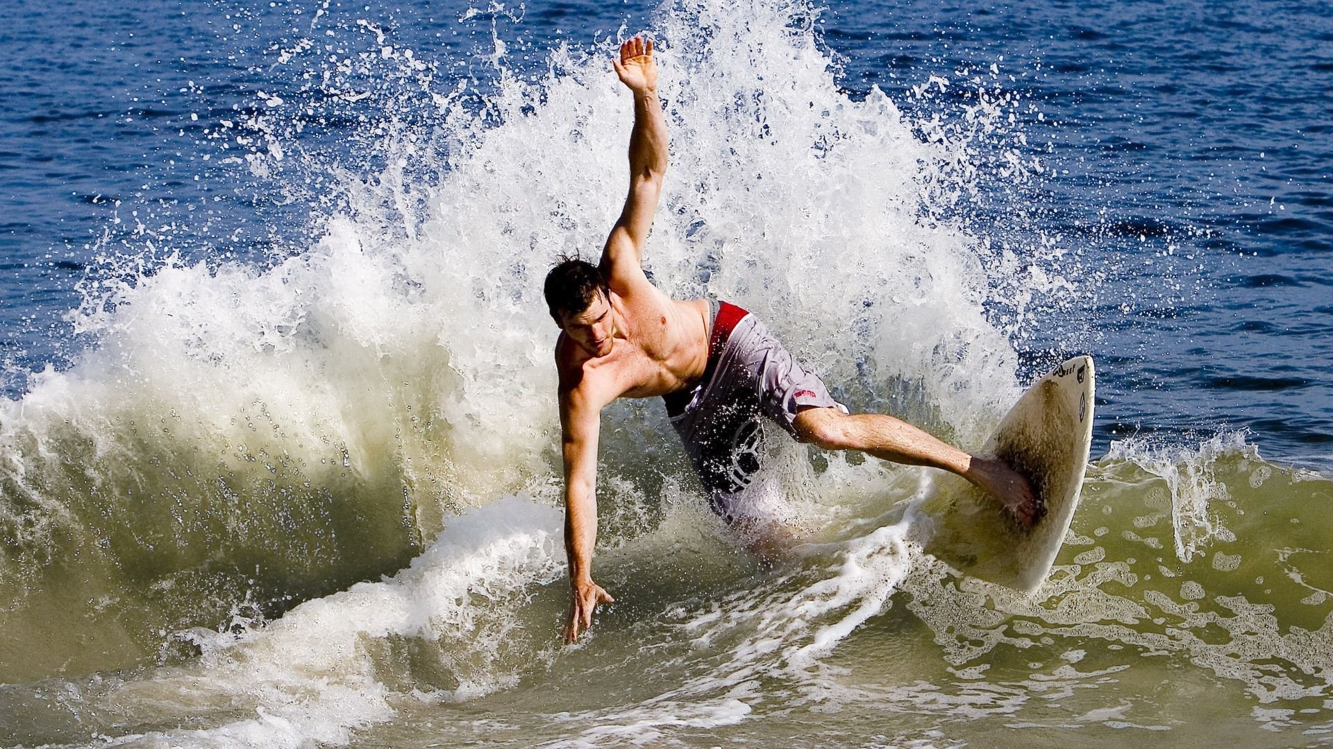 中国篮球试行多岗位轮训机制发现复合型人才，中国篮球培训